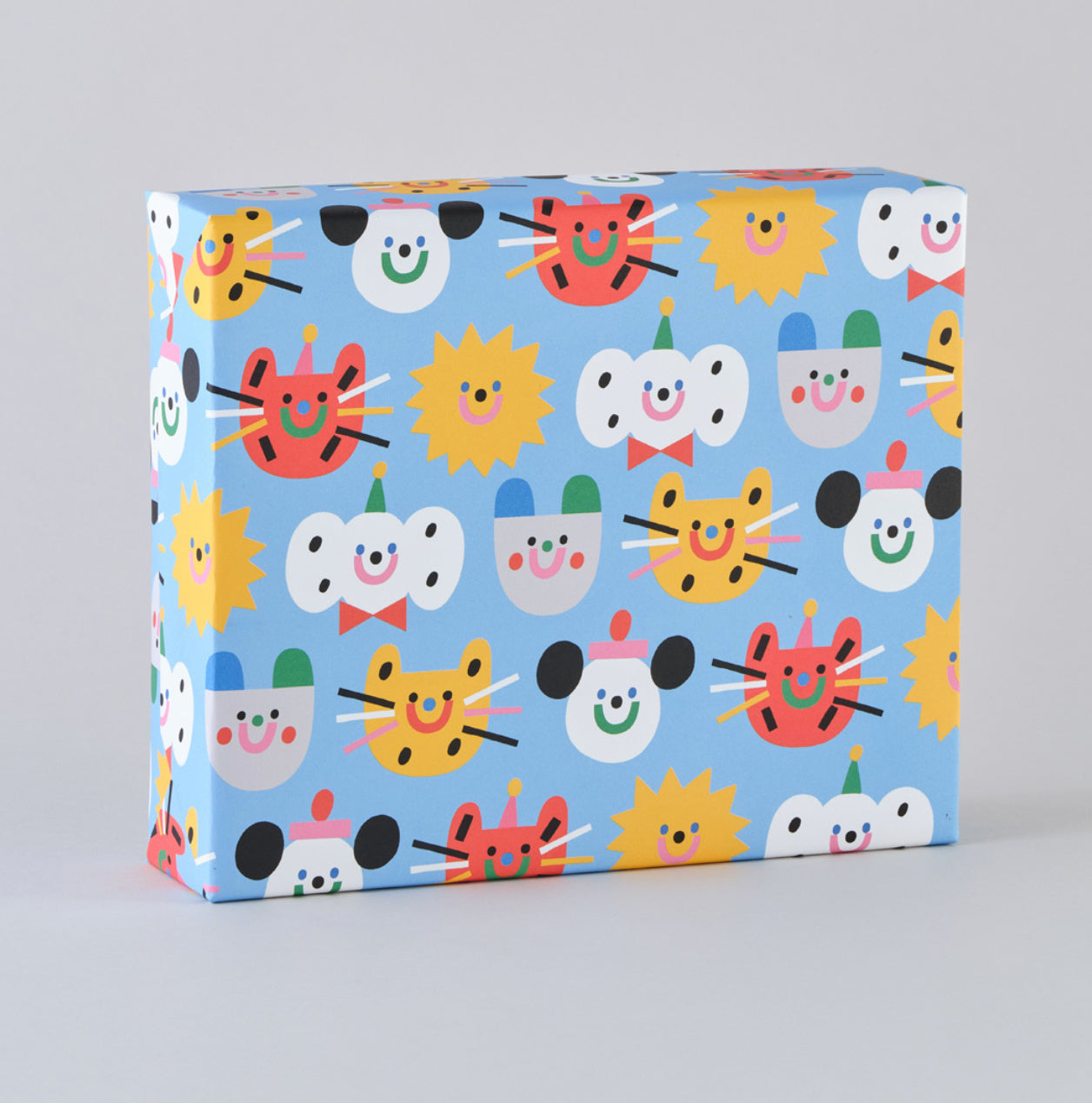 Wrap 'vrolijke feestvrienden' inpakpapier